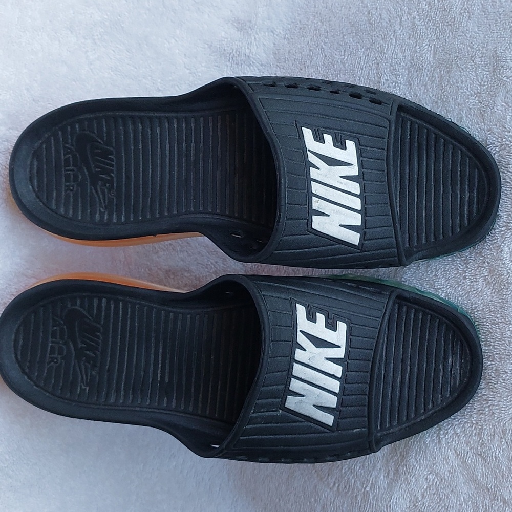 NIKE Air Max Sandals